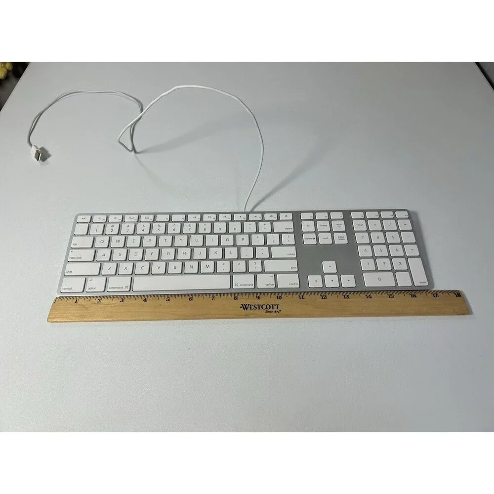 Apple Model A1243 USB Wired Aluminum White Keyboard with 2 USB Ports
